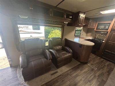 2016 Keystone Denali 289RK   - Photo 11 - Oregon City, OR 97045
