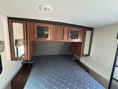 2017 Heartland Wilderness 2750RL   - Photo 11 - Oregon City, OR 97045
