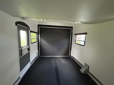 2006 Keystone Raptor 3612   - Photo 14 - Oregon City, OR 97045