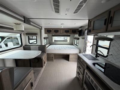 2021 Forest River Surveyor 19BHLE - Photo 5 - Oregon City, OR 97045