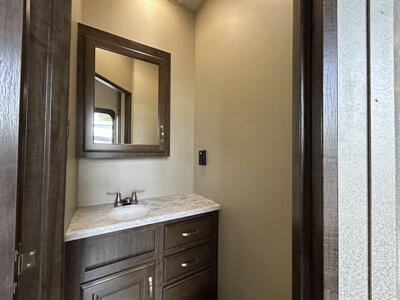 2018 Grand Design Solitude 373FB   - Photo 15 - Oregon City, OR 97045