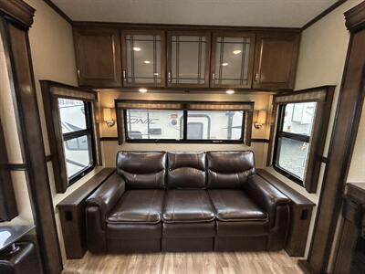 2018 Grand Design Solitude 373FB   - Photo 7 - Oregon City, OR 97045