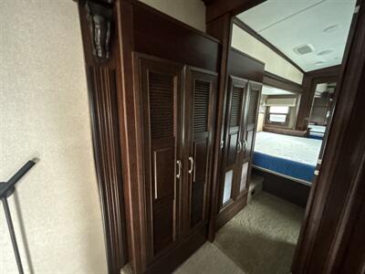 2016 Jayco Designer 37RS   - Photo 15 - Oregon City, OR 97045