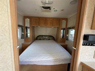 2005 Forest River Wildcat T26 - Photo 10 - Oregon City, OR 97045