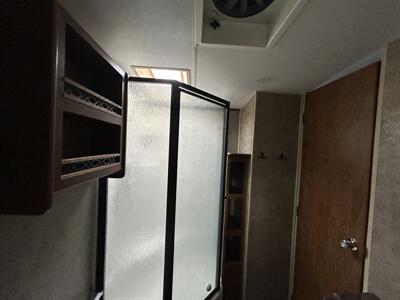 2014 Outdoors RV Wind River 280FKS   - Photo 14 - Oregon City, OR 97045