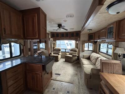2011 Keystone Montana 3150RL - Photo 4 - Oregon City, OR 97045