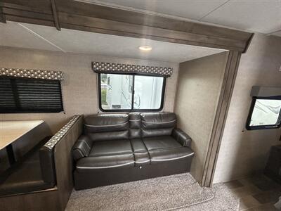 2020 Dutchmen Coleman Lantern 263BH   - Photo 6 - Oregon City, OR 97045