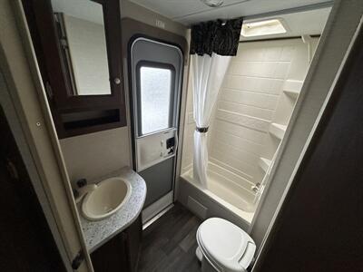 2015 Keystone Bullet 272BHS   - Photo 12 - Oregon City, OR 97045