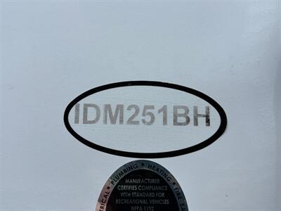 2022 Heartland Mallard IDM251BH - Photo 5 - Oregon City, OR 97045