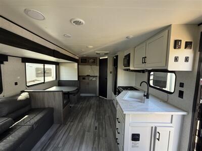 2024 Jayco Jay Flight 262RLSW - Photo 6 - Oregon City, OR 97045