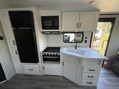 2024 Jayco Jay Flight 262RLSW - Photo 12 - Oregon City, OR 97045