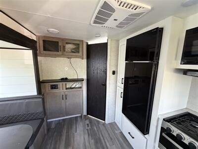 2024 Jayco Jay Flight 262RLSW - Photo 11 - Oregon City, OR 97045