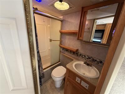 2005 Jayco Greyhawk 24SS   - Photo 16 - Oregon City, OR 97045