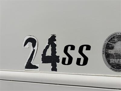 2005 Jayco Greyhawk 24SS   - Photo 5 - Oregon City, OR 97045