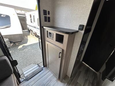 2024 Jayco Jay Flight Baja 154BHW   - Photo 7 - Oregon City, OR 97045