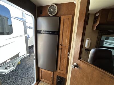 2016 Lance 1475   - Photo 8 - Oregon City, OR 97045