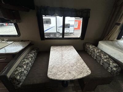 2016 Keystone Outback 240URS   - Photo 2 - Oregon City, OR 97045