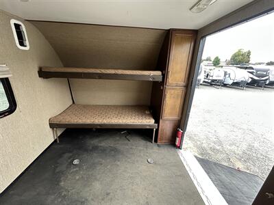 2016 Keystone Outback 240URS   - Photo 8 - Oregon City, OR 97045