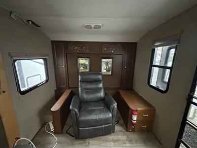 2015 Venture RV Sonic 220 - Photo 6 - Oregon City, OR 97045