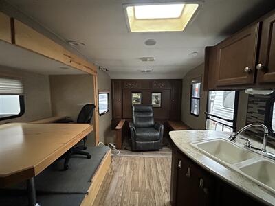 2015 Venture RV Sonic 220 - Photo 5 - Oregon City, OR 97045