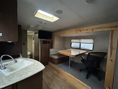 2015 Venture RV Sonic 220 - Photo 4 - Oregon City, OR 97045