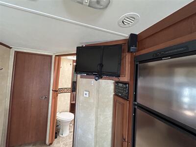 2012 Cruiser RV Viewfinder 28RLSS   - Photo 10 - Oregon City, OR 97045