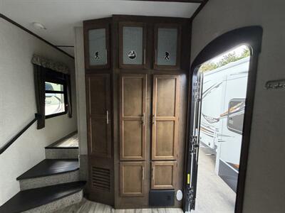 2018 Keystone Cougar 344MKS - Photo 16 - Oregon City, OR 97045