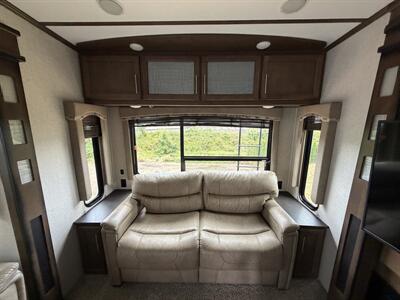 2018 Keystone Cougar 344MKS - Photo 10 - Oregon City, OR 97045