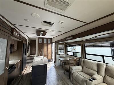 2018 Keystone Cougar 344MKS - Photo 8 - Oregon City, OR 97045