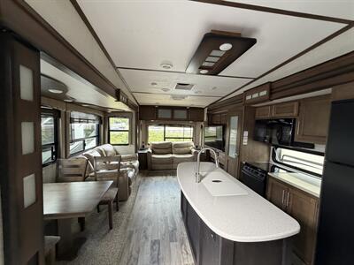 2018 Keystone Cougar 344MKS - Photo 7 - Oregon City, OR 97045