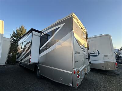 2016 Winnebago Navion 24J   - Photo 3 - Oregon City, OR 97045