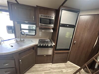 2017 Keystone Aerolite 242BHSL   - Photo 8 - Oregon City, OR 97045