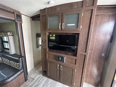 2017 Keystone Aerolite 242BHSL   - Photo 7 - Oregon City, OR 97045