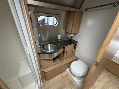 2016 Airstream Flying Cloud 26U - Photo 21 - Oregon City, OR 97045