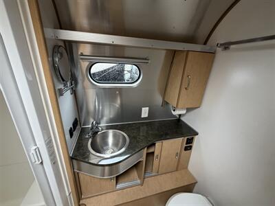 2016 Airstream Flying Cloud 26U - Photo 20 - Oregon City, OR 97045