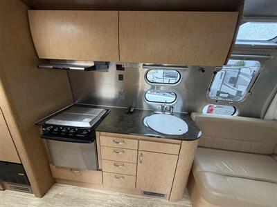 2016 Airstream Flying Cloud 26U - Photo 13 - Oregon City, OR 97045