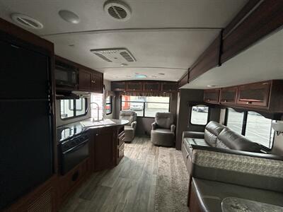 2017 Heartland Wilderness 2750RL   - Photo 5 - Oregon City, OR 97045