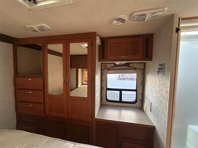 2004 Bigfoot M27 D-Slide   - Photo 11 - Oregon City, OR 97045