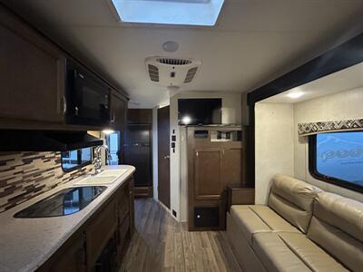 2018 Venture RV Sonic 190VRB   - Photo 5 - Oregon City, OR 97045