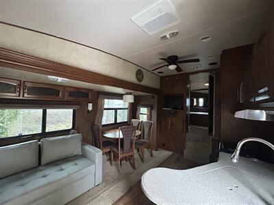 2014 Forest River V-Cross 275VRL   - Photo 5 - Oregon City, OR 97045