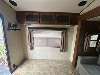 2014 Forest River V-Cross 275VRL   - Photo 7 - Oregon City, OR 97045