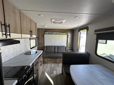 2023 Grand Design Imagine 15RB   - Photo 5 - Oregon City, OR 97045