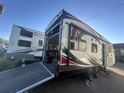 2016 Forest River Shockwave 21FQ   - Photo 4 - Oregon City, OR 97045