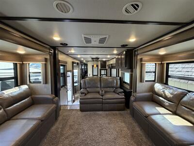 2018 Grand Design Momentum 376TH   - Photo 11 - Oregon City, OR 97045