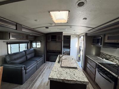 2018 Forest River Surveyor 285IKDS   - Photo 6 - Oregon City, OR 97045