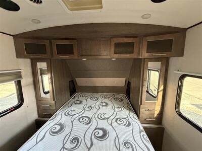 2018 Forest River Surveyor 285IKDS   - Photo 12 - Oregon City, OR 97045
