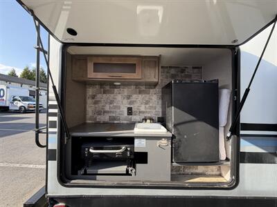 2018 Forest River Surveyor 285IKDS   - Photo 3 - Oregon City, OR 97045