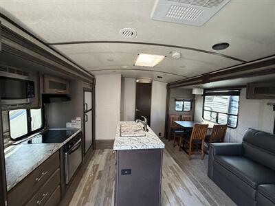 2018 Forest River Surveyor 285IKDS   - Photo 5 - Oregon City, OR 97045
