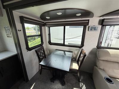 2021 Keystone Cruiser Aire 28RD   - Photo 13 - Oregon City, OR 97045