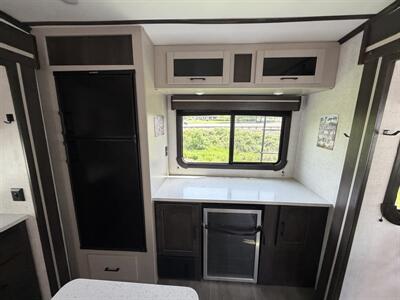 2021 Keystone Cruiser Aire 28RD   - Photo 11 - Oregon City, OR 97045